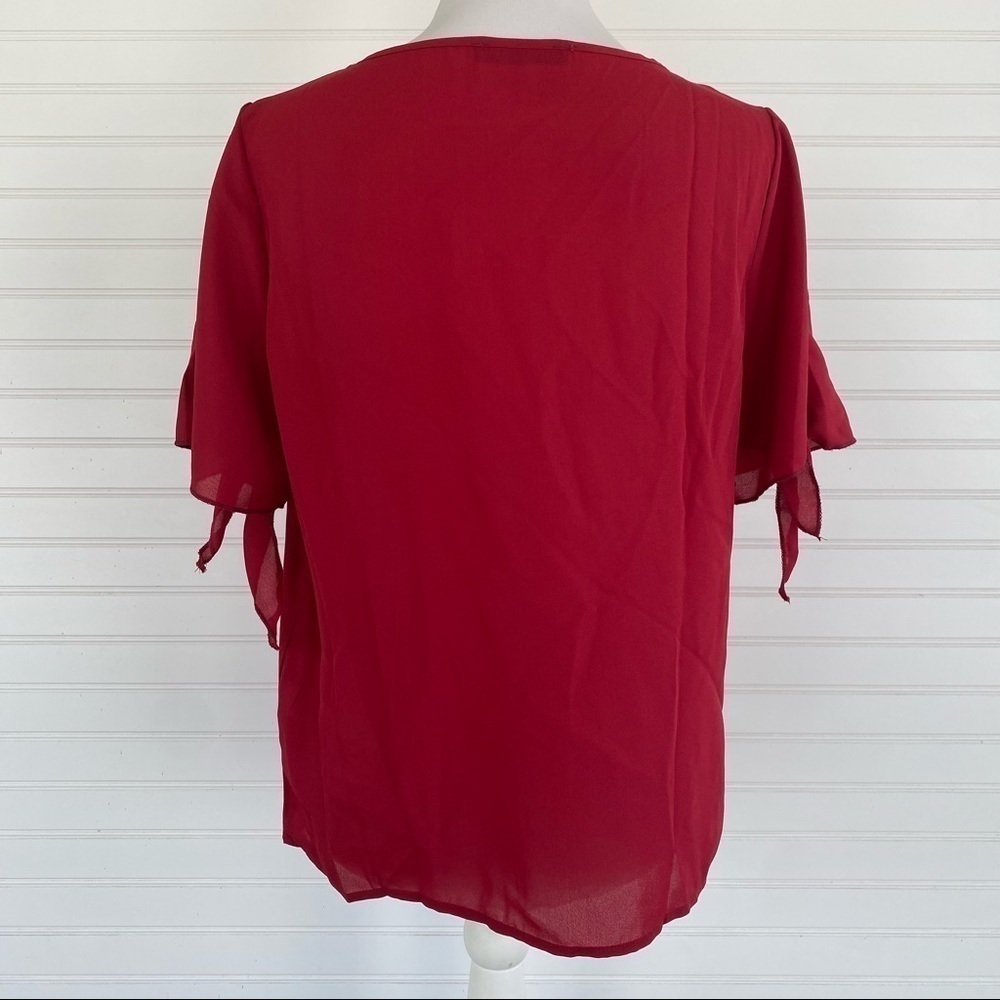 Open cold shoulder Blouse Size Large - Picture 3 of 8